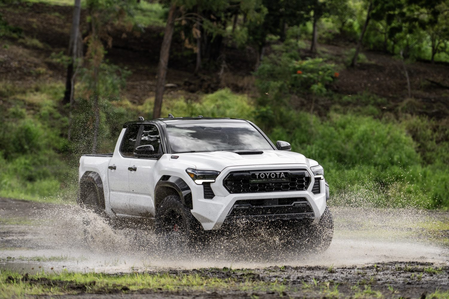 2024_Toyota_Tacoma_TRD_Pro_005-1500x1000.jpg