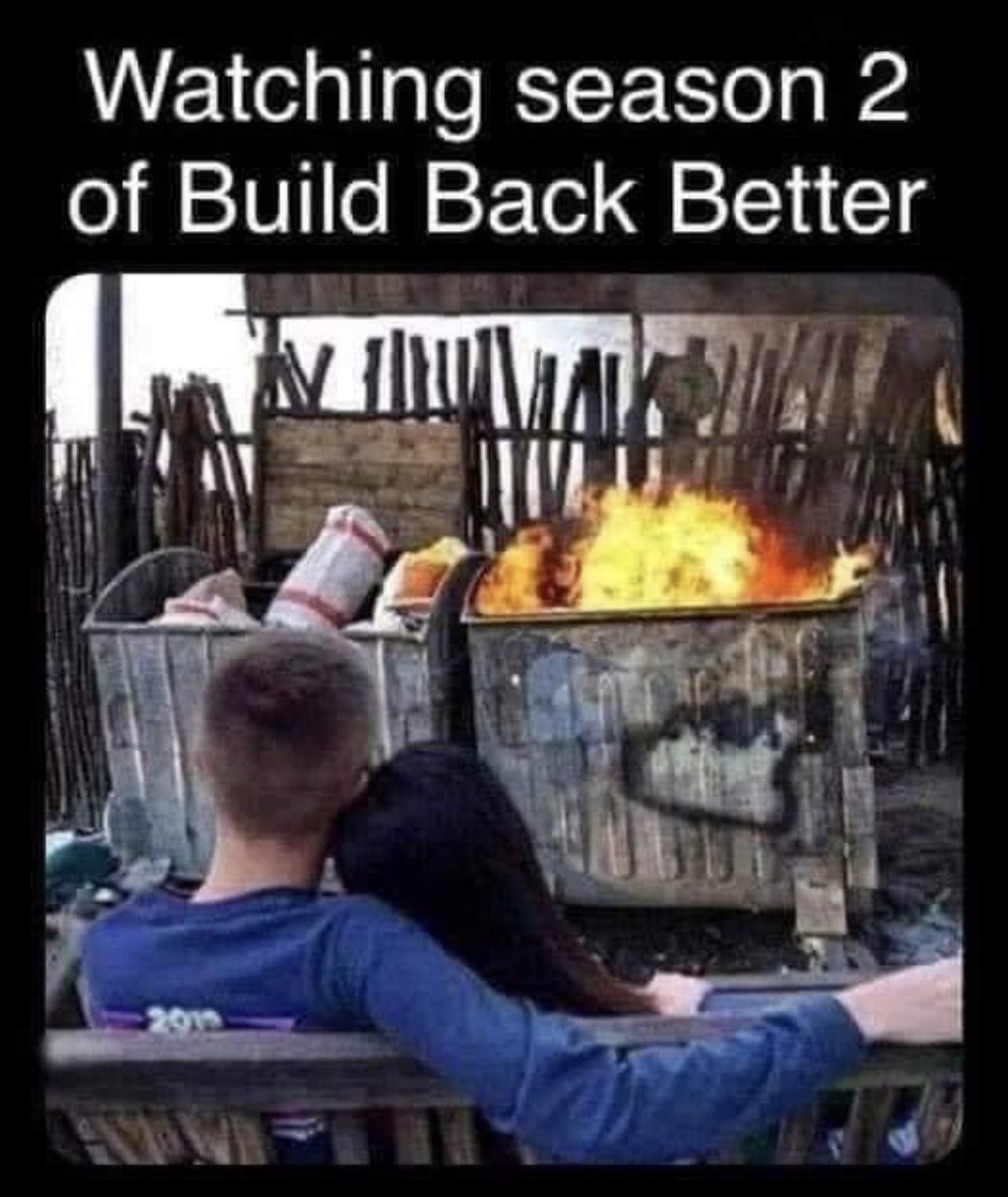 36596