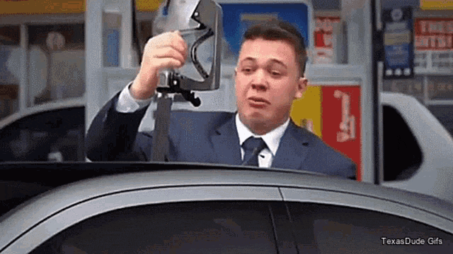 42363B5A-BBBF-41C7-A83C-8747B5C77C3B.gif