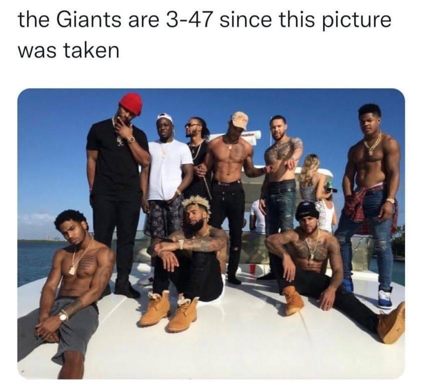 41689