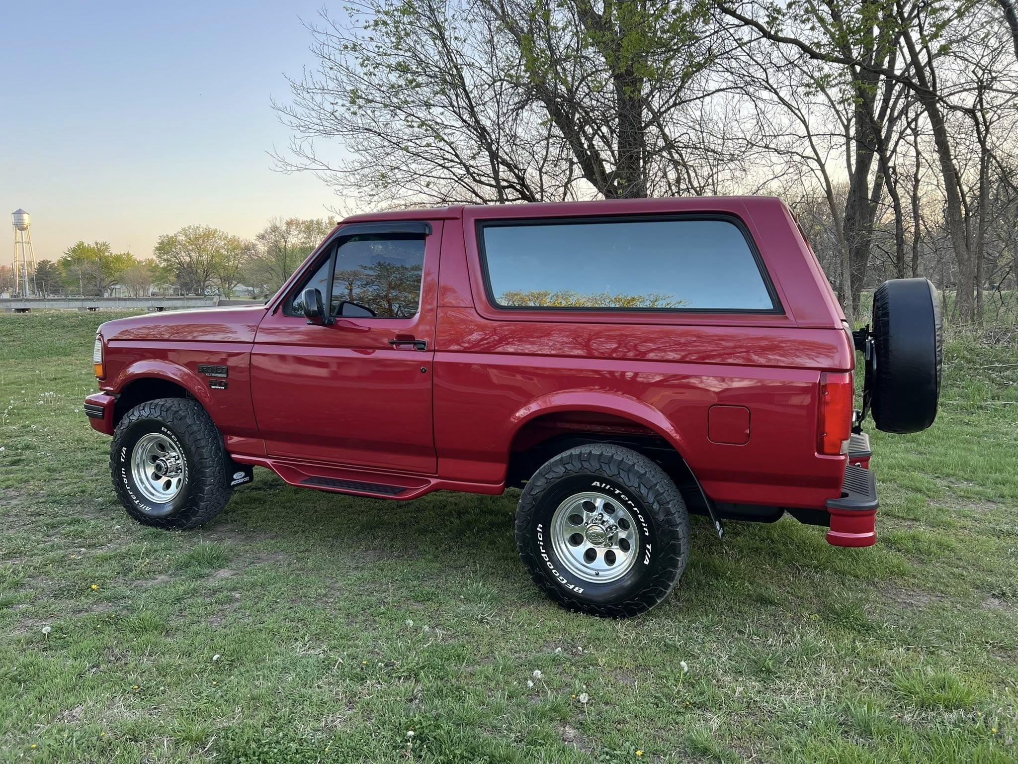 bronco.jpg