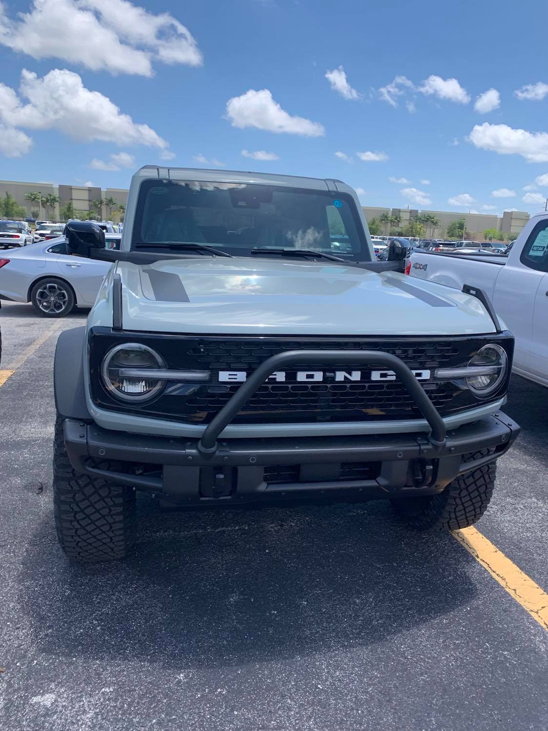 bronco2.jpg