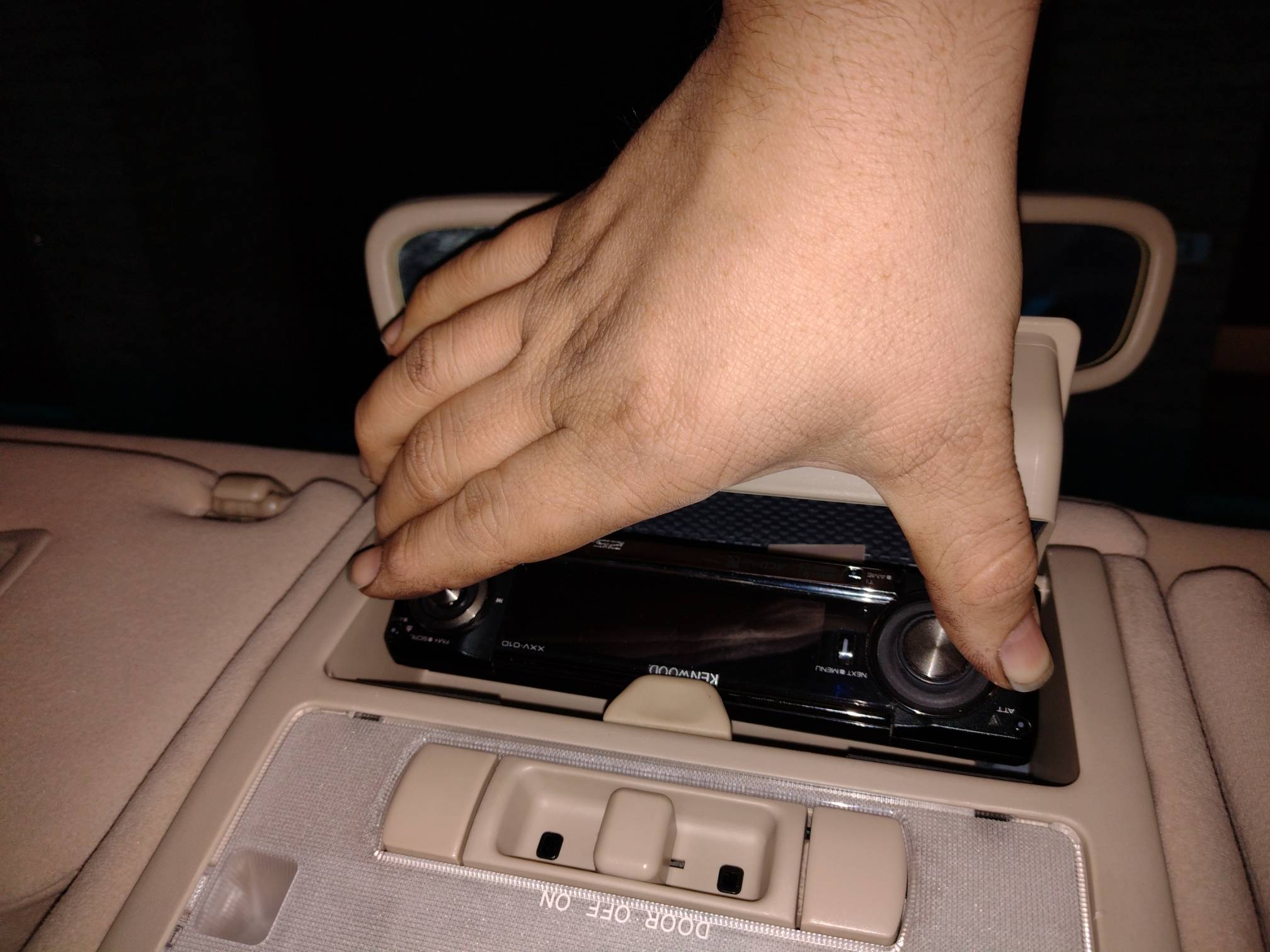 Car Audio Demo Lexus LS430 www_SVLAudio_com 002.jpg