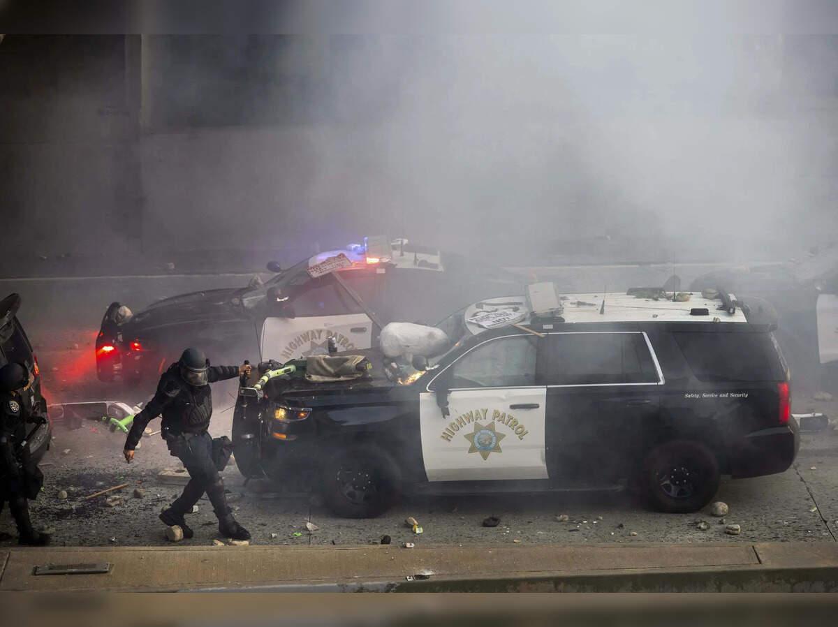 ee-more-arrests-curfew-still-on-american-taxpayers.jpg