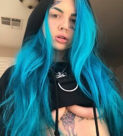 babygoth_BrOV5PfFCDZ.jpg