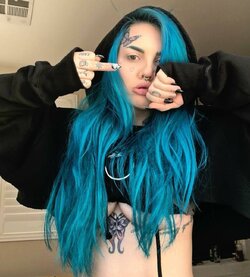 babygoth_BrOV5SnFkea.jpg