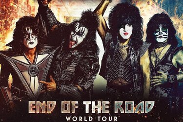 Kiss_Featured_top_JenRosenstein.jpg