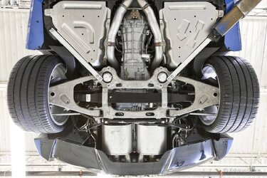 2014_chevrolet_corvette_det_fe_702131_1600.jpg