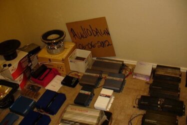 Old pics of amps 005 - Copy.jpg Old pics of amps 005 - Copy.jpg