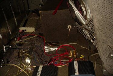 Old pics of amps 047.jpg Old pics of amps 047.jpg