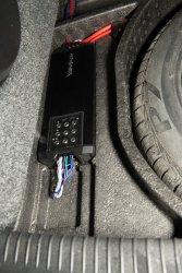 2010 VW GTI hatch area - stealth installation - 181210-01-3.jpg