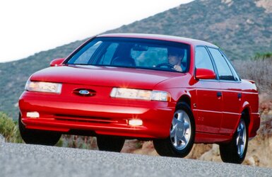 ford_taurus_sho_38.jpeg