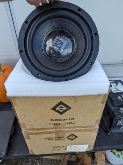 PXL_20231027_220405460.jpg