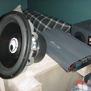 MVC-009S