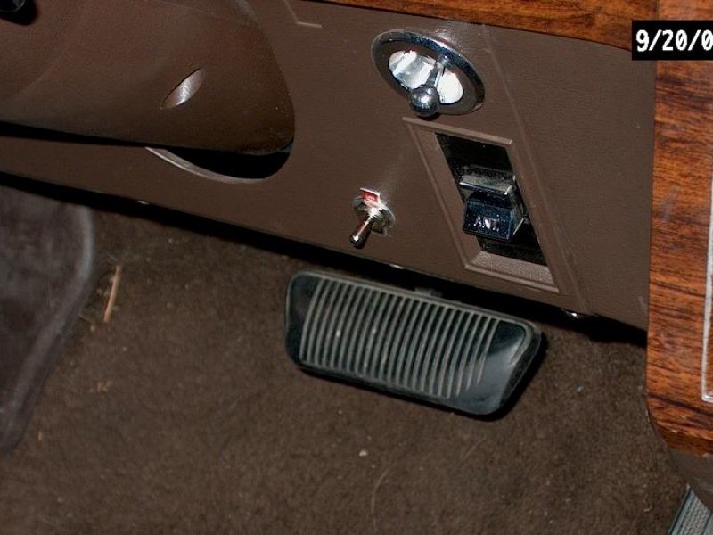 Sub amp switch