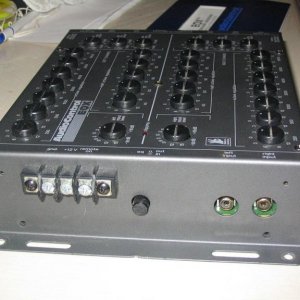 Audiocontrol EQX - Side view