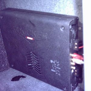 a pic of teh amp in teh install