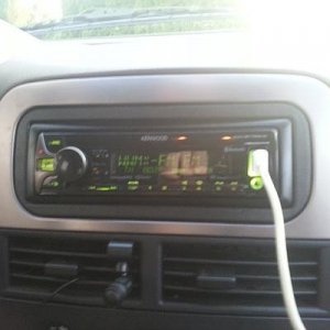 2002 Jeep Grand Cherokee w/ Kenwood KDC-BT758HD