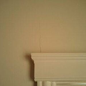 Master Bedroom Crack.jpg