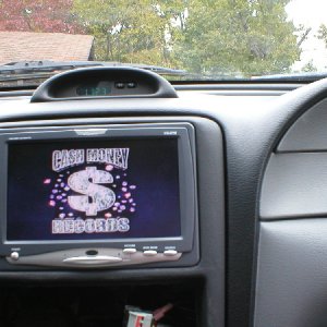 Clarion 7" indash on - mustang