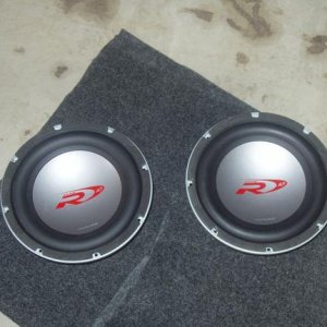 2 10inch Alpine type R's