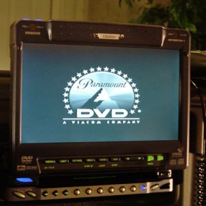 Clarion VRX925VD DVD Headunit