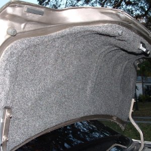 Lid carpeting
