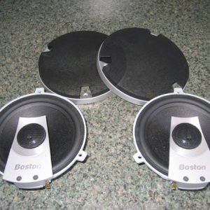 Boston Z6's going in kick panels