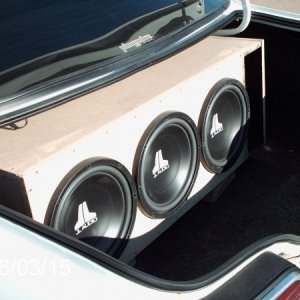 5.3 cubes ported tuned to 33Hz