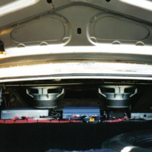 old install, soundstream reference class A amps