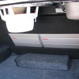 Amp Rack and Free Air JL 10" 04 IS300