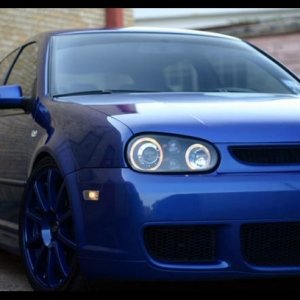 R32