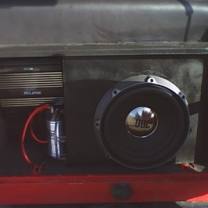 JBL SUB in Jeep