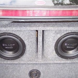 Soundstream Exacts on a Tarantula 800/5
