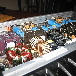 GUTS OF JL AUDIO 300/4 SLASH SERIES AMP