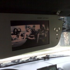 luech kustom car audio 646 529 2922