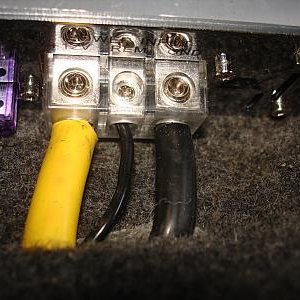 ESX-4120 Amplifier (SUB)