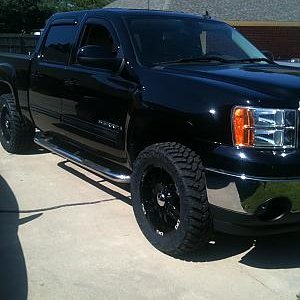 The 07 GMC Sierra
