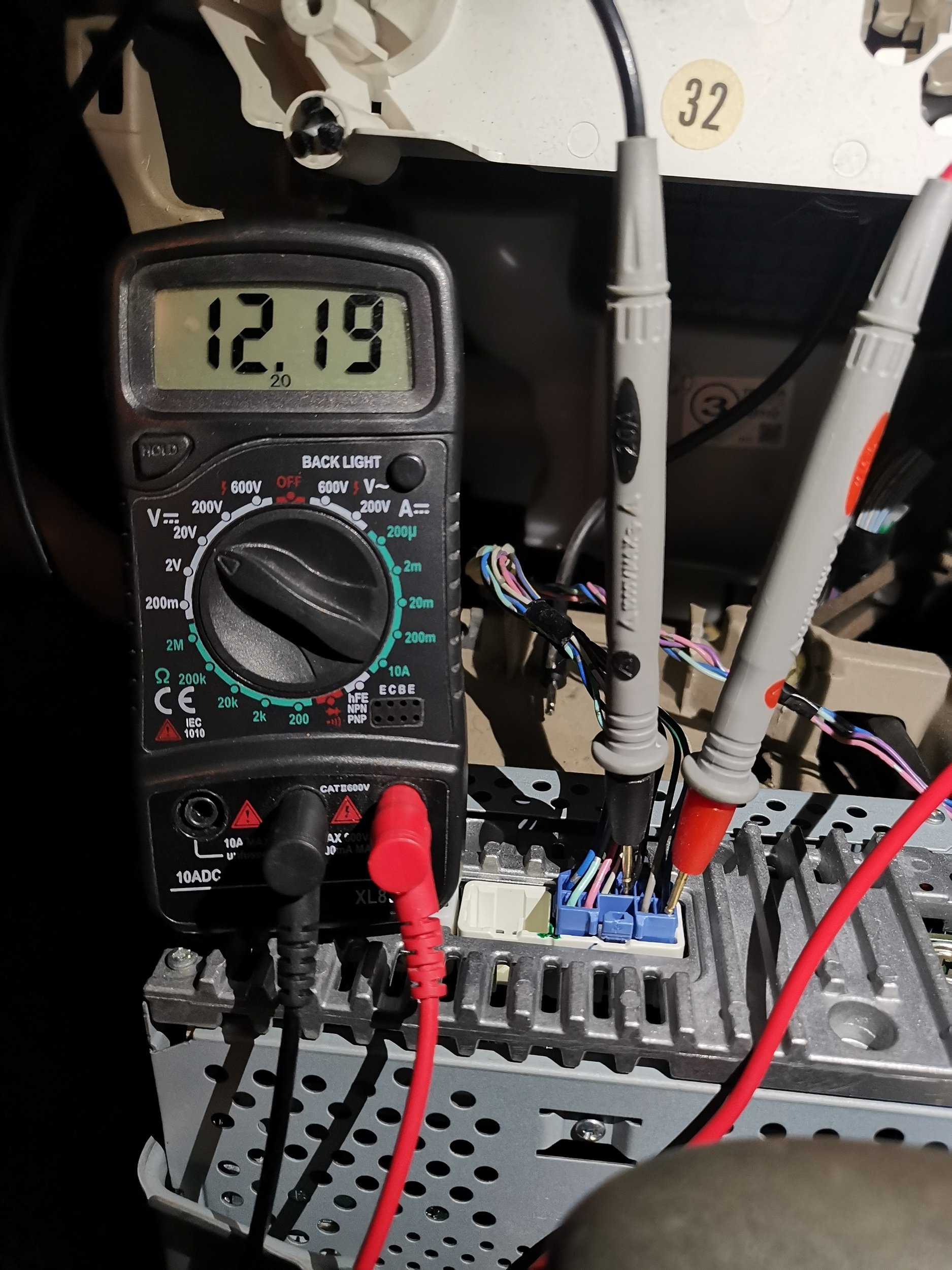 12v after ignition while connected to the original radio.jpg