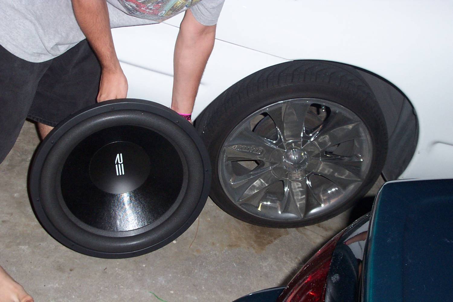 18 sx next to 17" rim