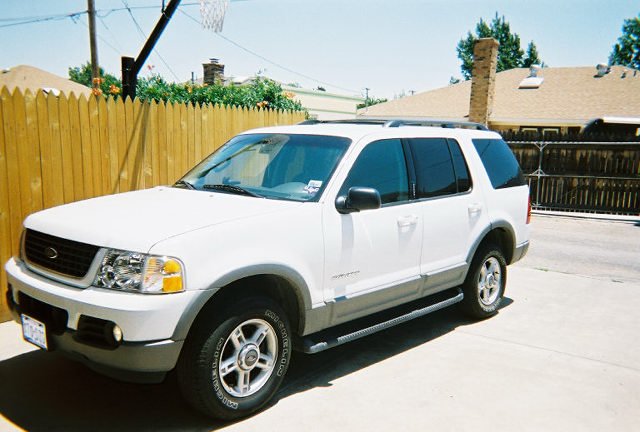 2002 Explorer XLT White