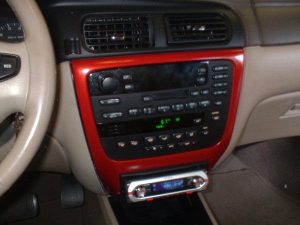 Ford Taurus Radio