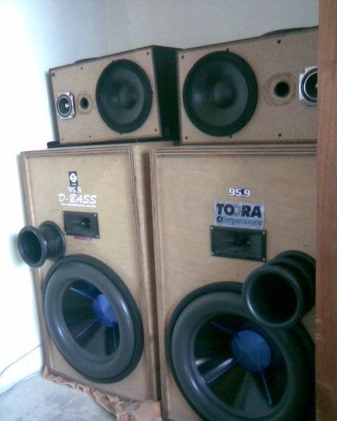 mofos 15"