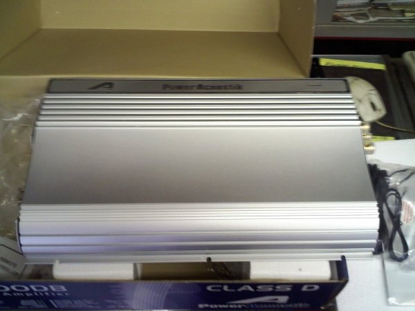my new amp. gona end up with 2 of em stacked. a300db power acoustik
