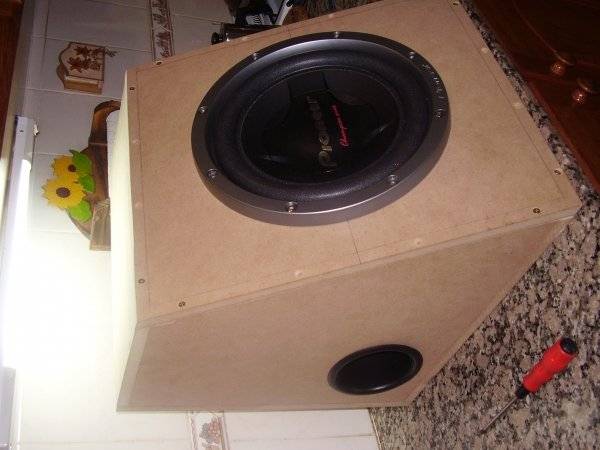 my sub pioneer ts-w307d4 .