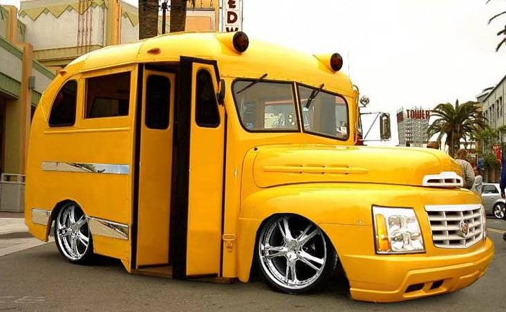 Pimped Out Skoolbus