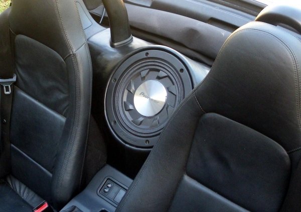 Pioneer 10&quot; sub in a BMW Z3