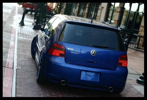 R32
