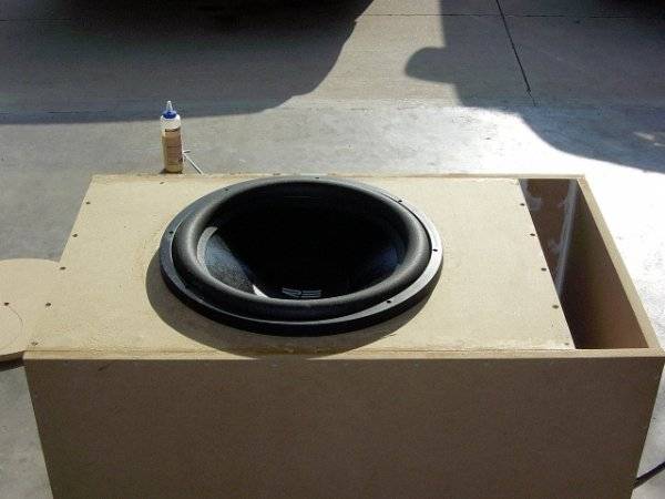 RE 18" SX Subwoofer