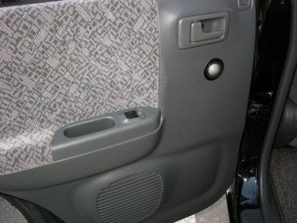 rear doors, again thanks to dremel the cuts were easy
